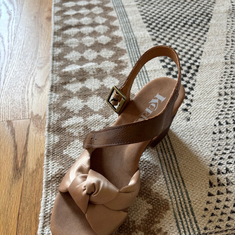 Kirk’s pumps size 6